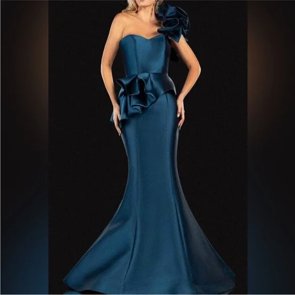 alex evening dress Terani Couture Strapless Brocade Evening Dress 241E2525 main image 0